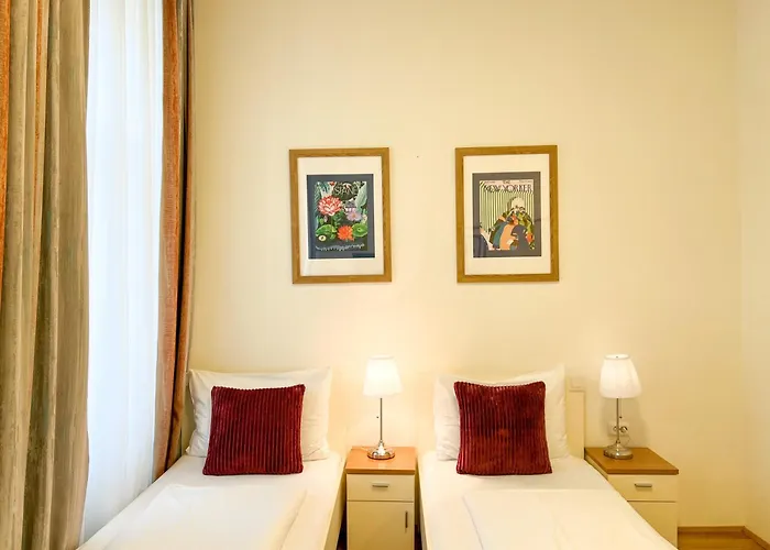 Riess City Rooms - Self Check-In